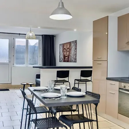 Valenstay - Stade Du Hainaut Avec Jardin Apartment *