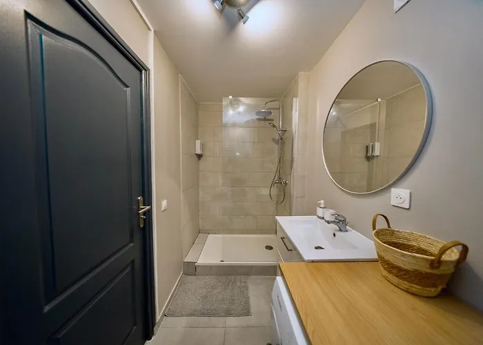 Apartamento Valenstay - T2 Pro - Stade Du Hainaut Avec Jardin
